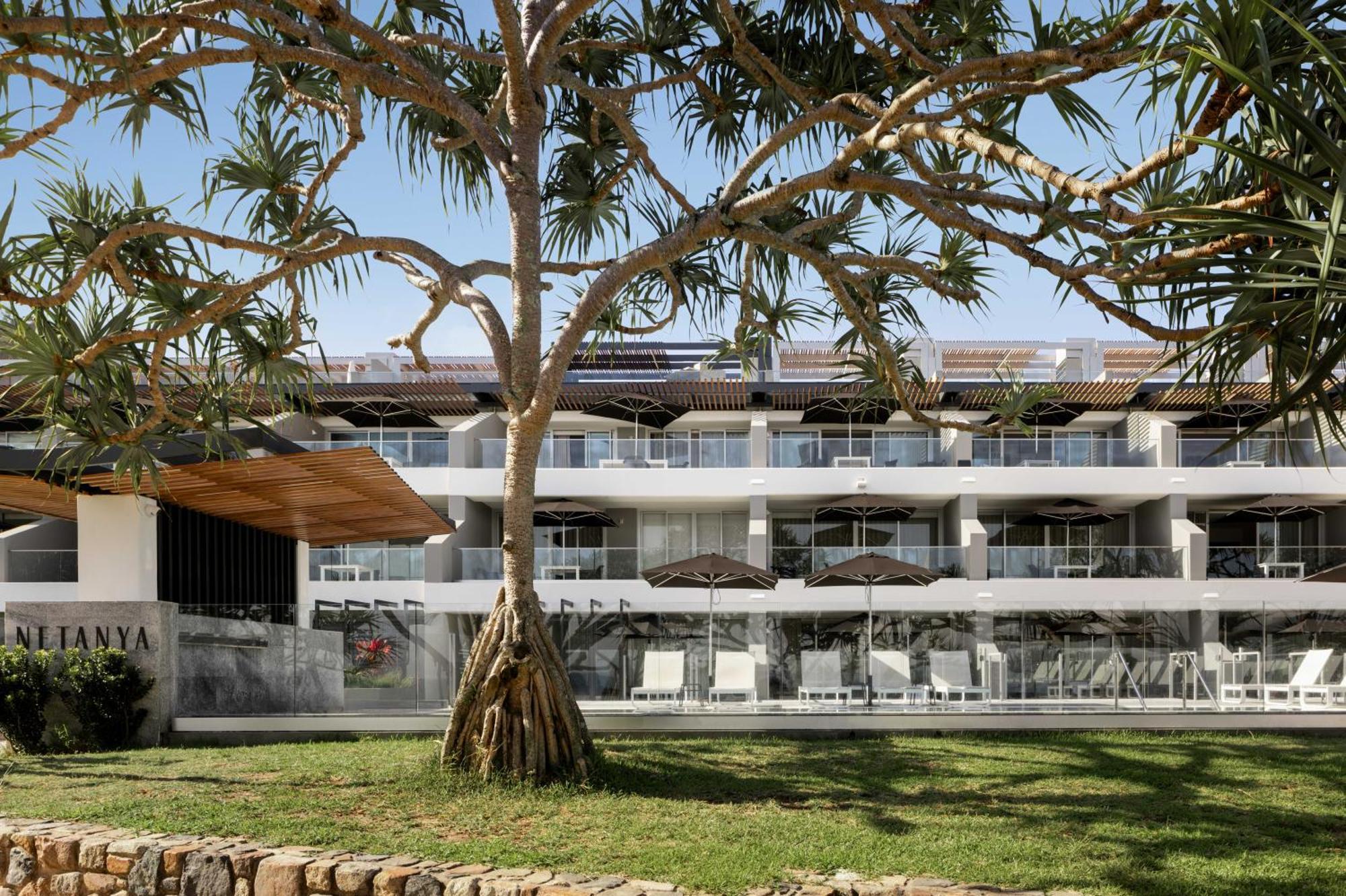 Netanya Noosa Beachfront Resort Exterior foto