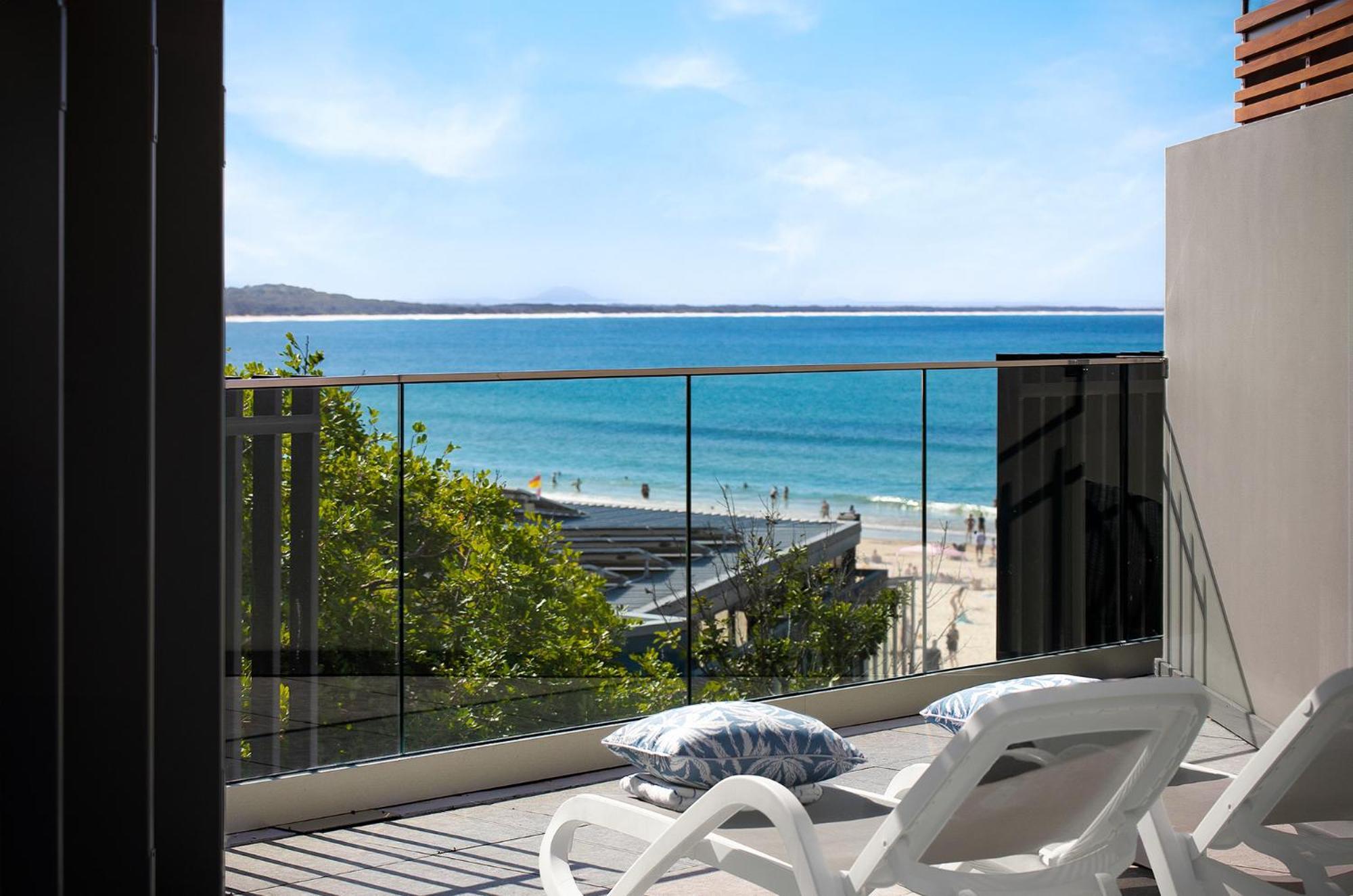 Netanya Noosa Beachfront Resort Exterior foto